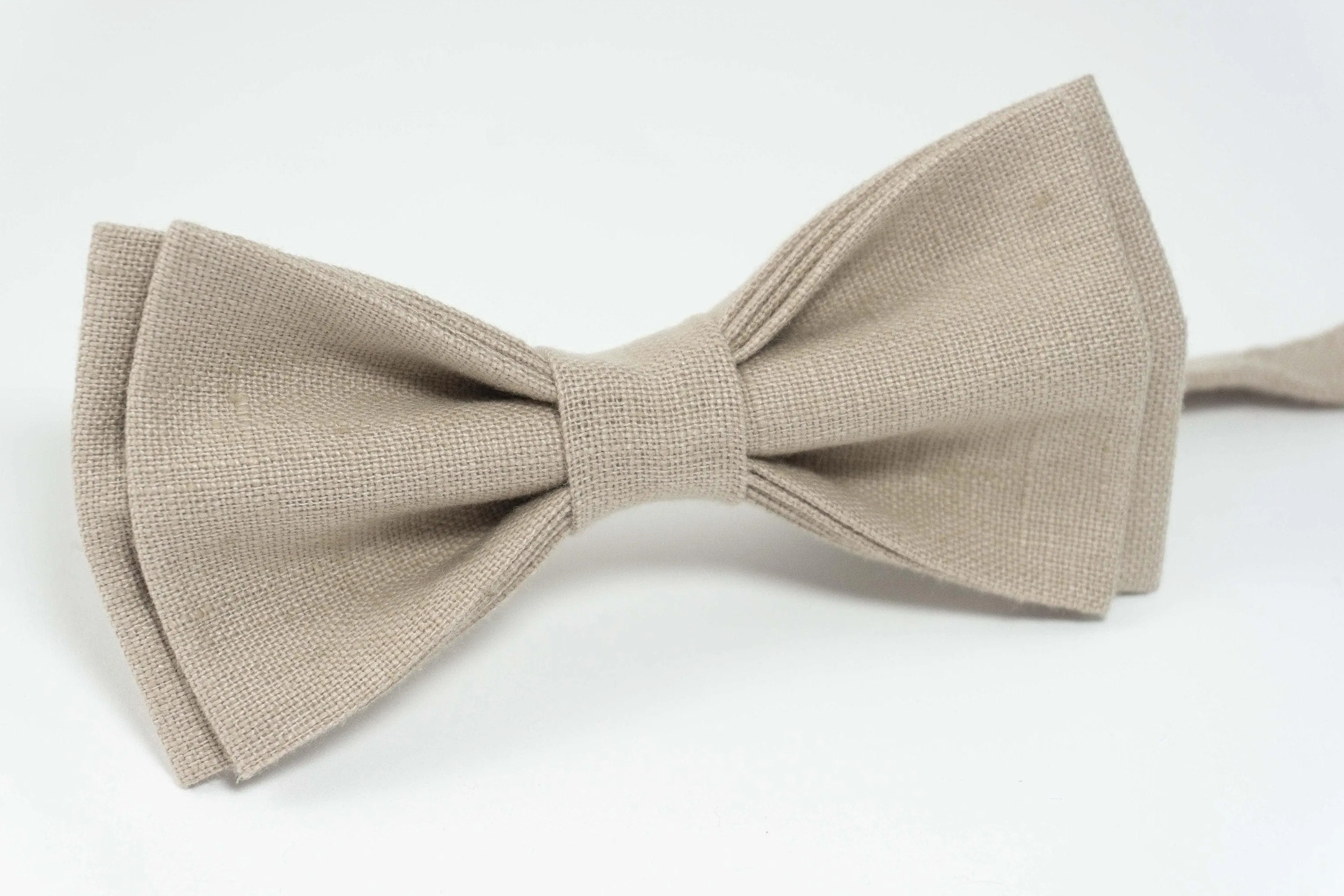 Beige bow tie for wedding