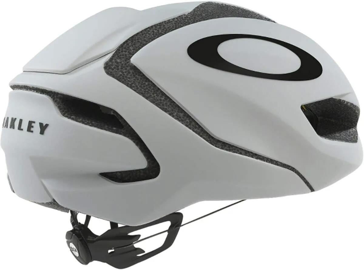 Oakley ARO5